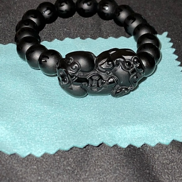 Women’s Conscious Item - Picture 9 of 9